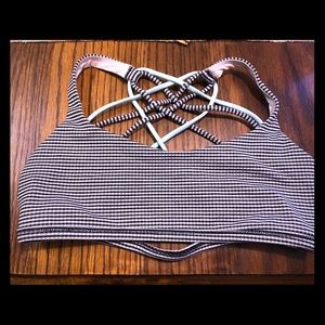 Lululemon sports bra size 8